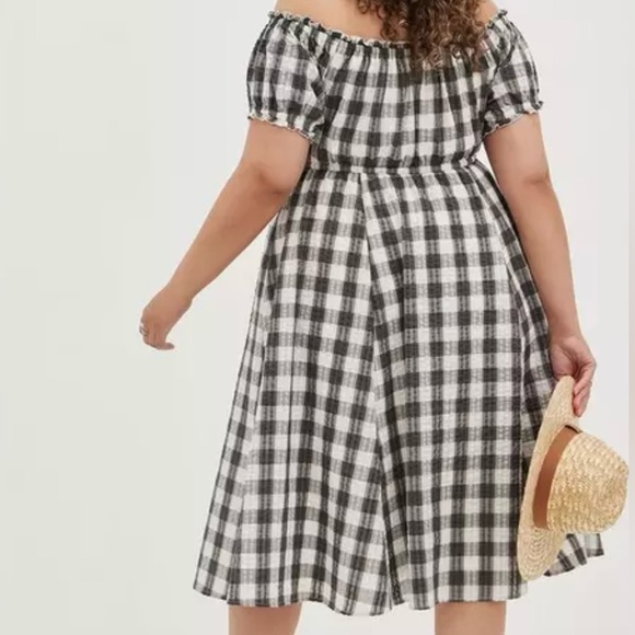 Torrid Seersucker Gingham Peasant Midi Dress - Picture 3 of 7